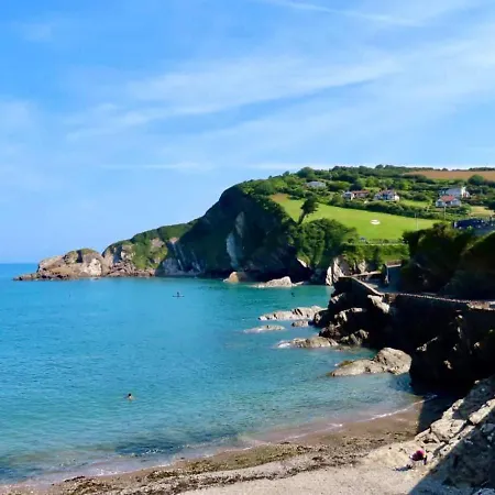 'Sandy Bottom' - Apartment By The Sea Combe Martin Exterior photo