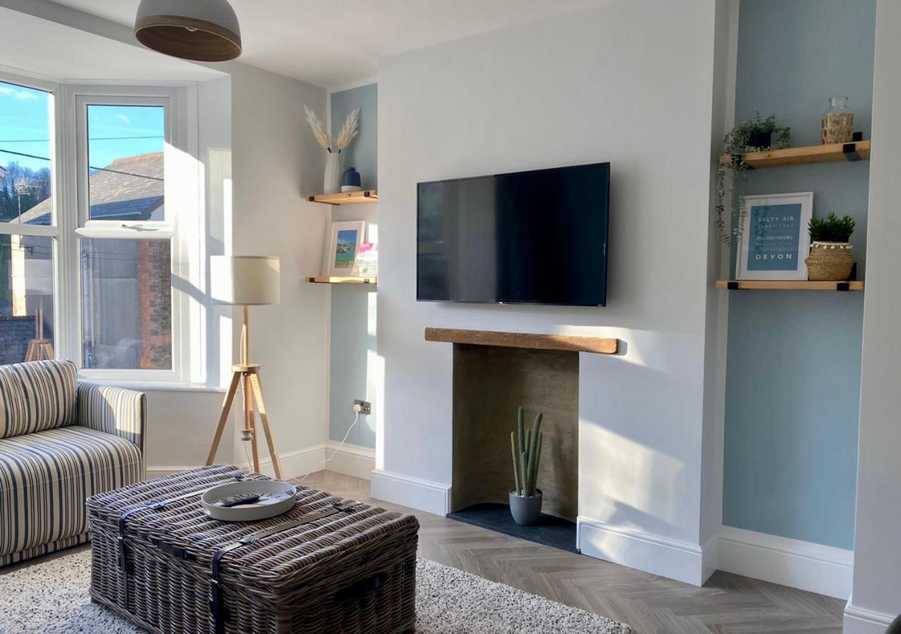'sandy Bottom' - By The Sea Apartment Combe Martin